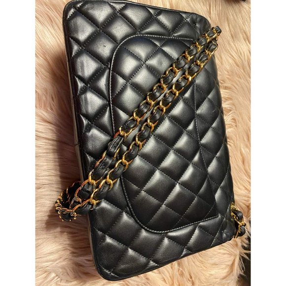 100% Authentic CHANEL Quilted Double Flap Jumbo Lambskin Black Shoulder Bag - Picture 8 of 16